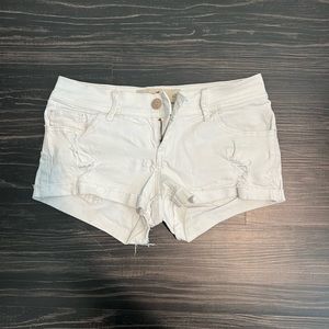 Hollister Low Rise White Short